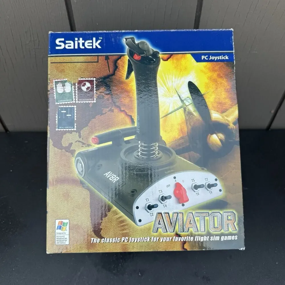 Saitek AV8R-01 USB Joystick PC Flight Sim JoyStick Aviator.